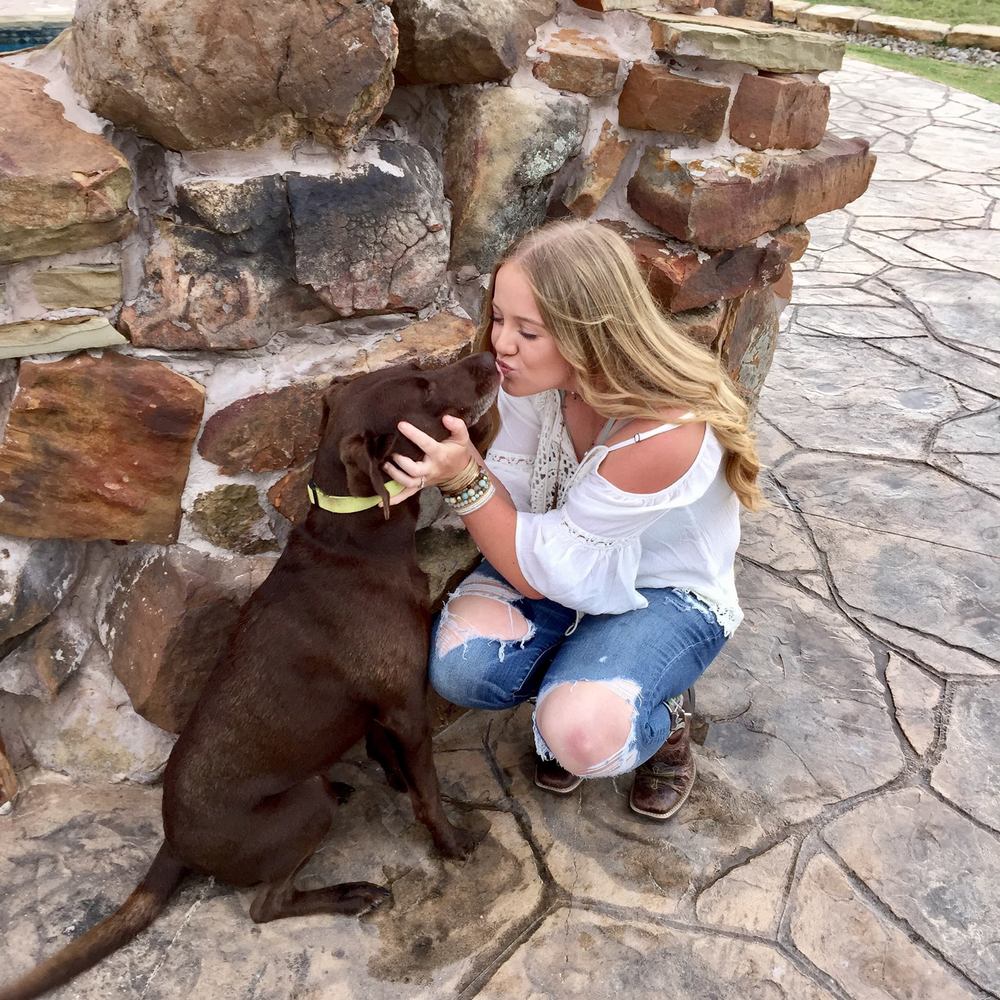 Meet your Posher, Raegan